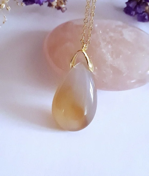 Pendentif Goute Agate Botswana A+ avec chaine