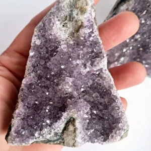 Géode d’améthyste AA, 296 Gr