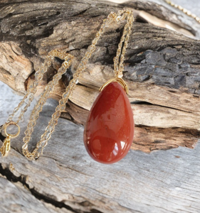 pendentif en jaspe rouge